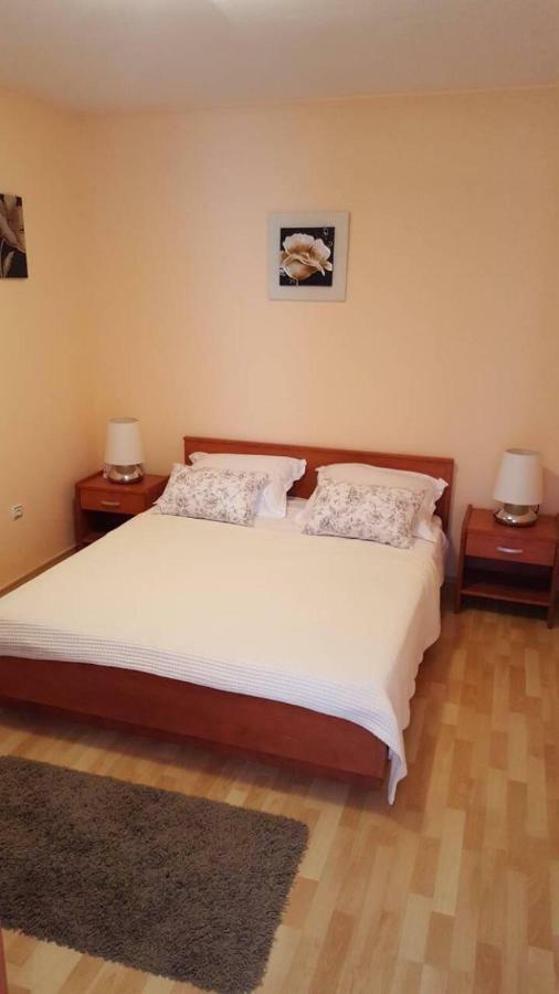 Apartman Luly Appartement Kaštela Buitenkant foto