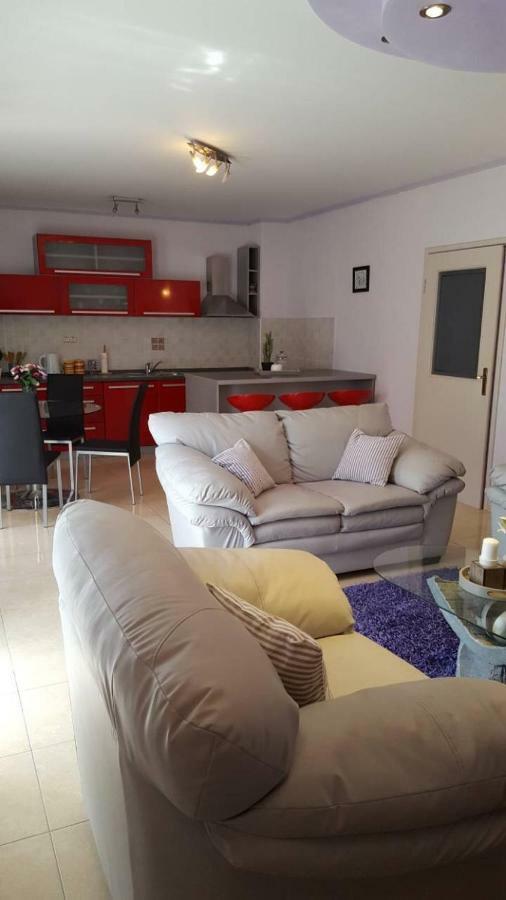 Apartman Luly Appartement Kaštela Buitenkant foto